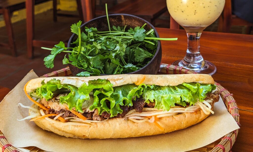 Banh mi and smoothie at Banh mi Hanoi in Tam Coc